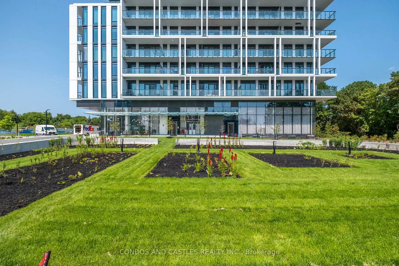 29, Green Trail, Bayview Village, Toronto