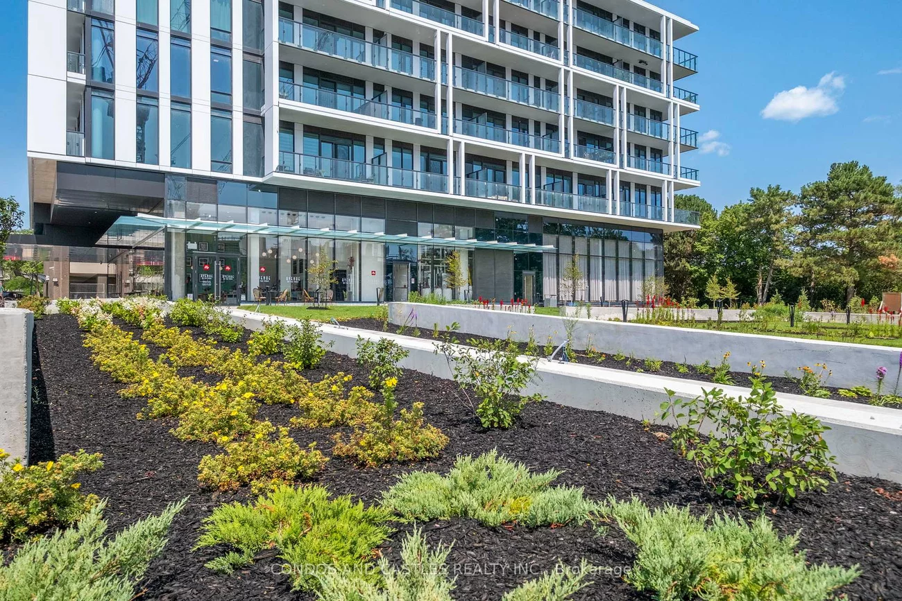 29, Green Trail, Bayview Village, Toronto