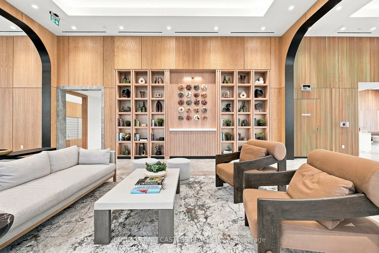 29, Green Trail, Bayview Village, Toronto