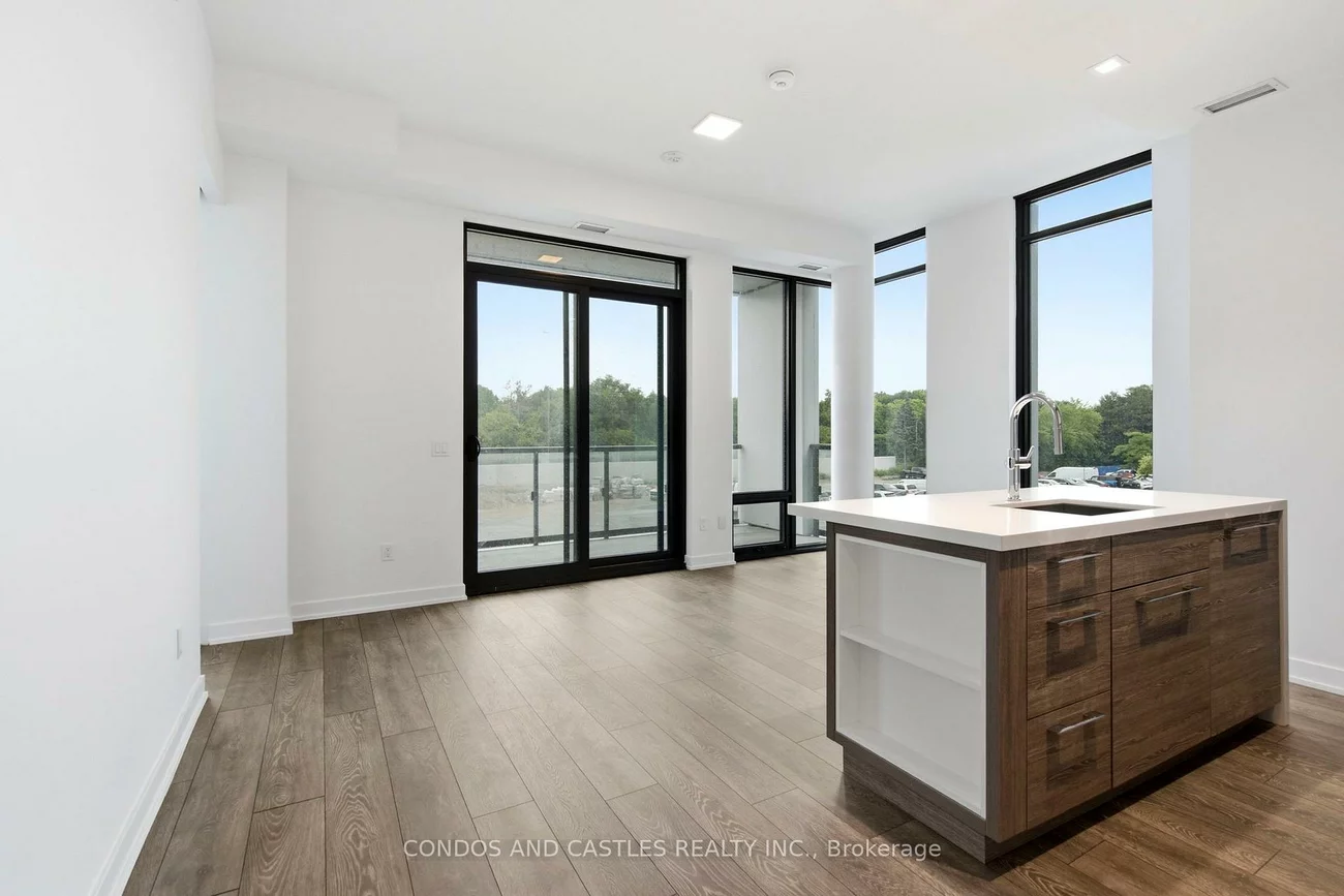 29, Green Trail, Bayview Village, Toronto
