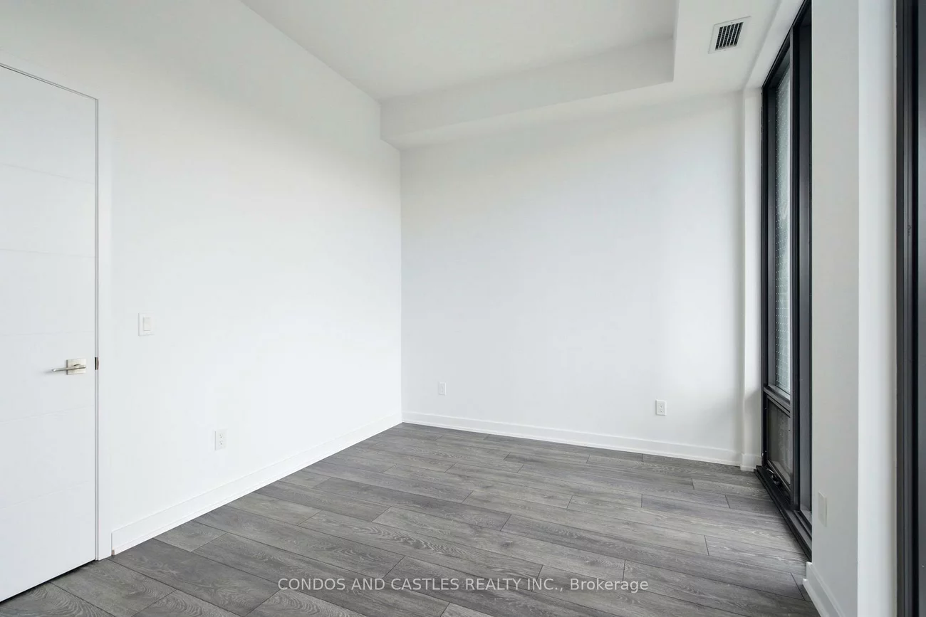 29, Green Trail, Bayview Village, Toronto