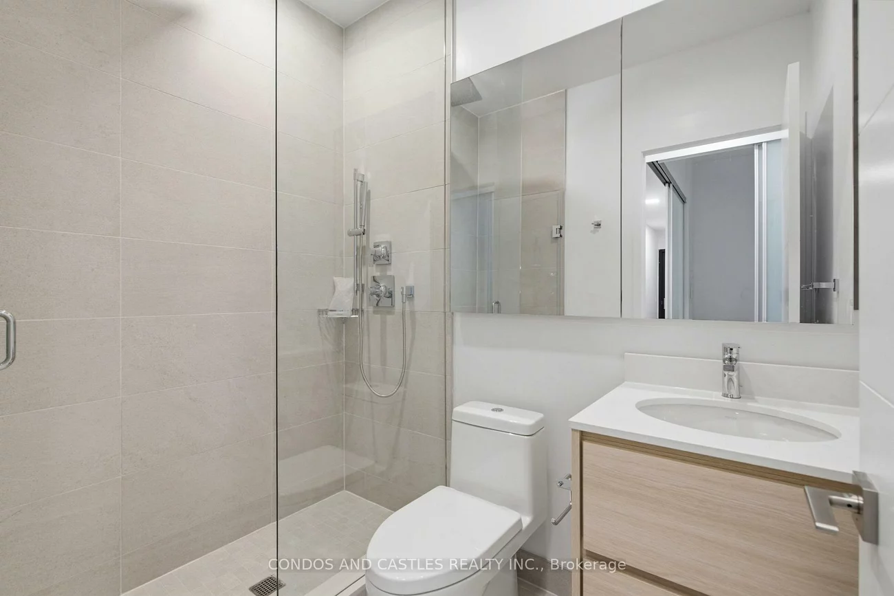 29, Green Trail, Bayview Village, Toronto