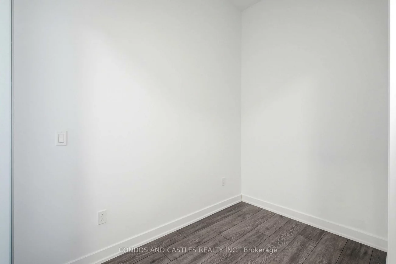 29, Green Trail, Bayview Village, Toronto