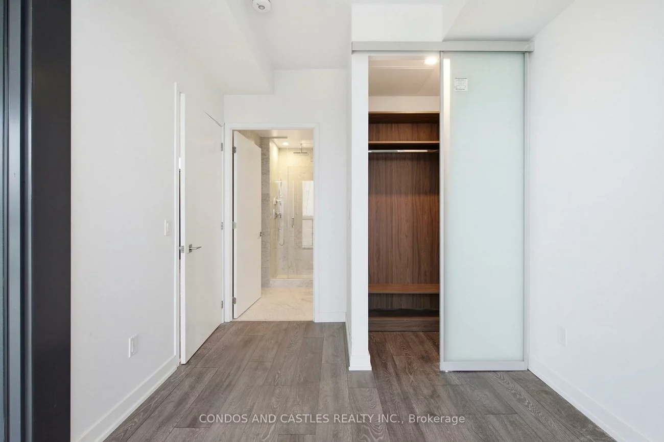 29, Green Trail, Bayview Village, Toronto