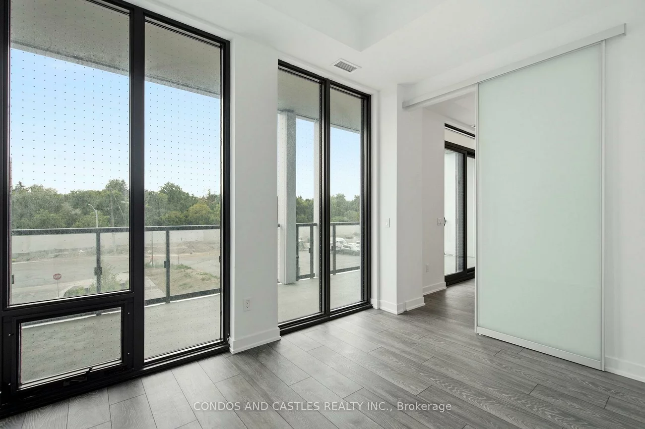 29, Green Trail, Bayview Village, Toronto