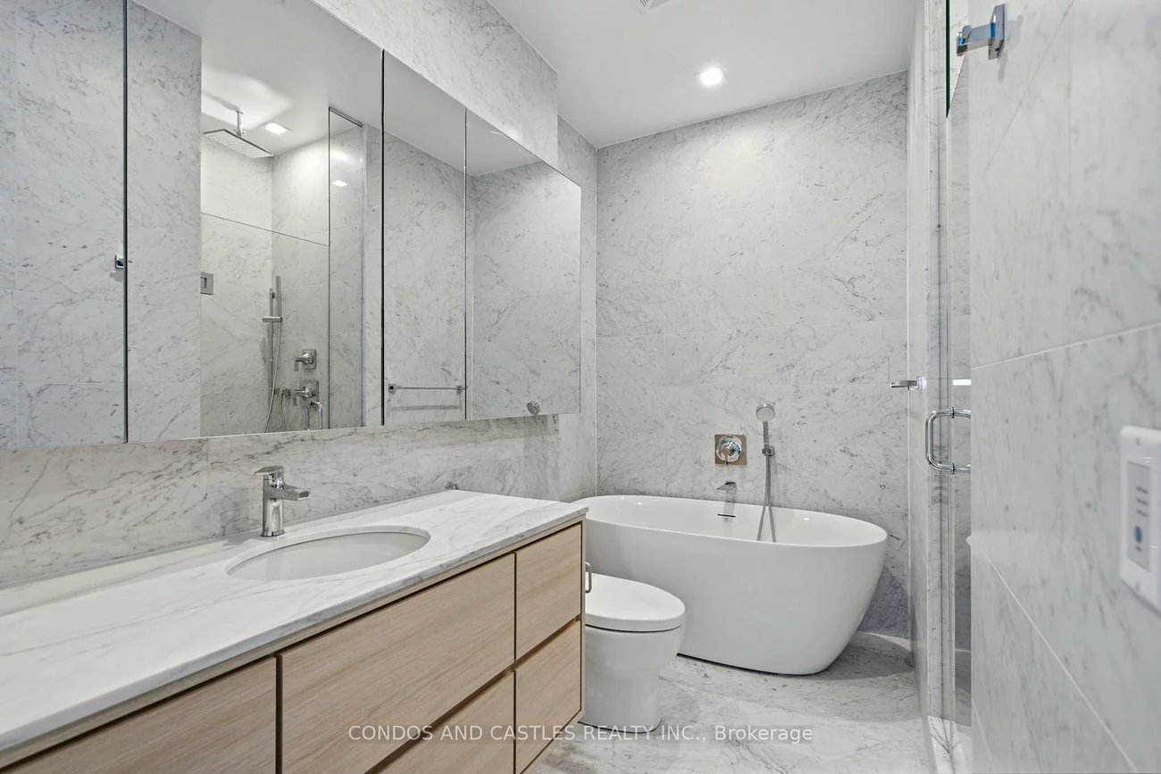 29, Green Trail, Bayview Village, Toronto