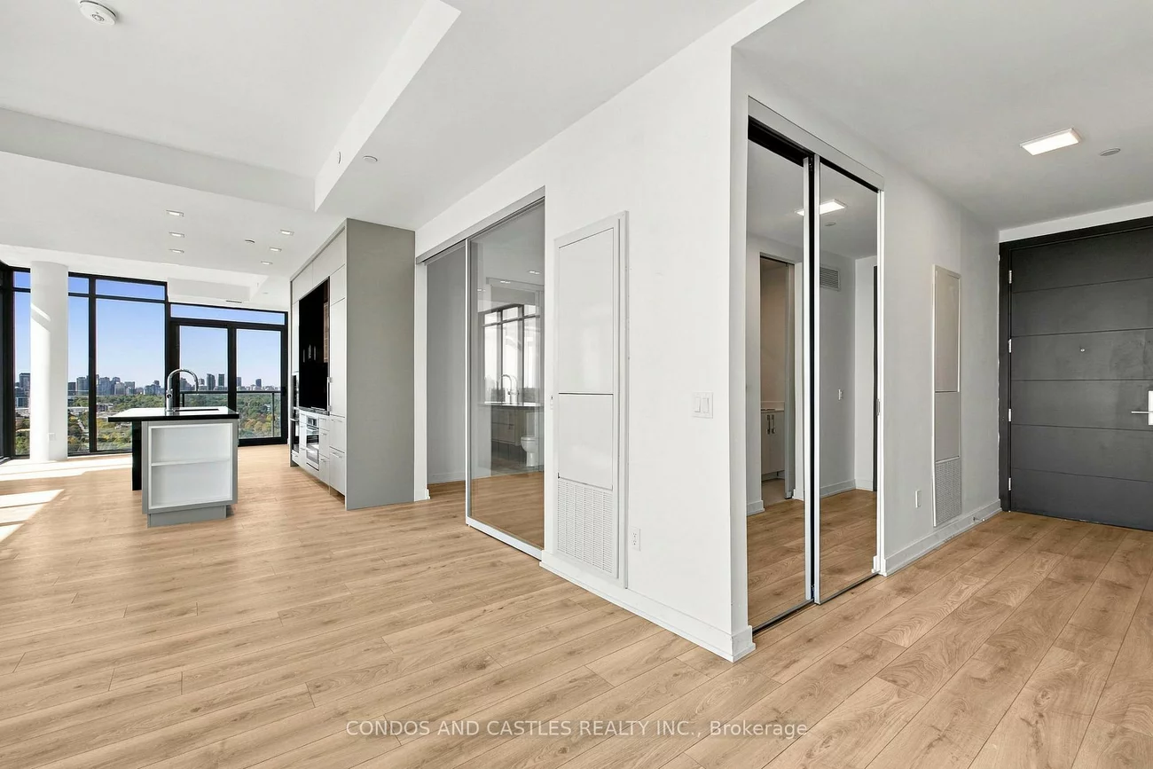 29, Green Trail, Bayview Village, Toronto