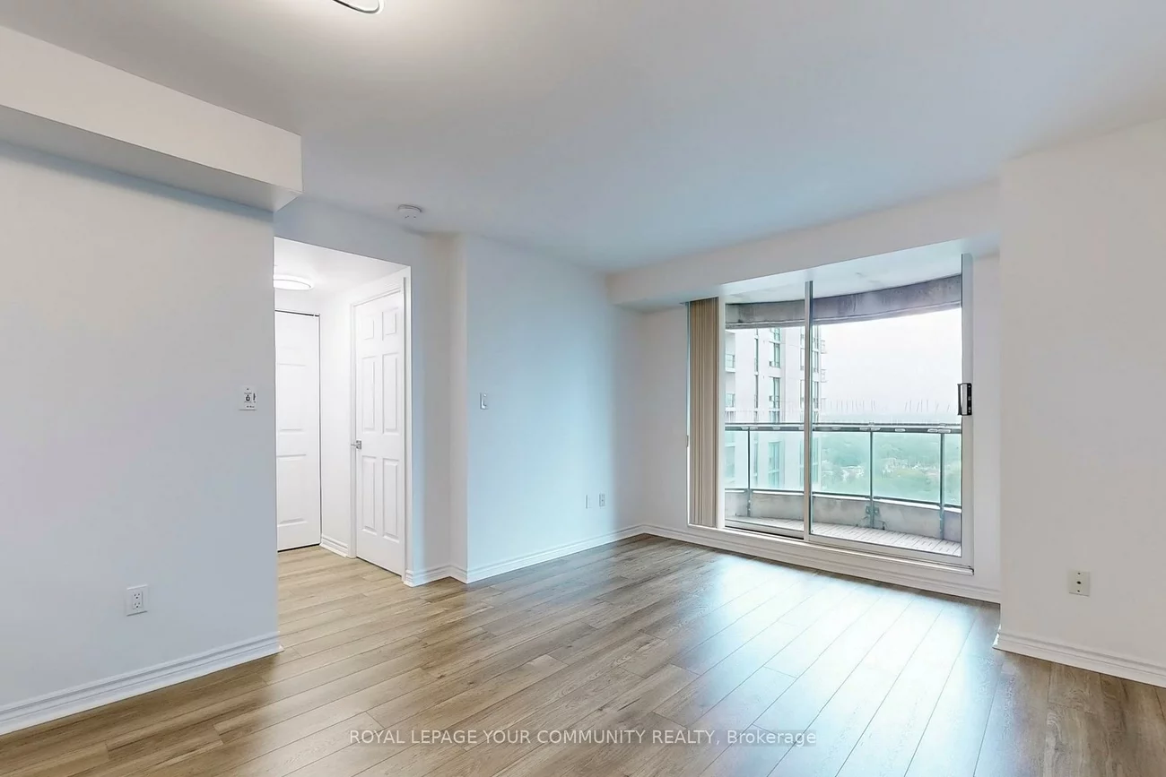 7, Lorraine, Willowdale West, Toronto