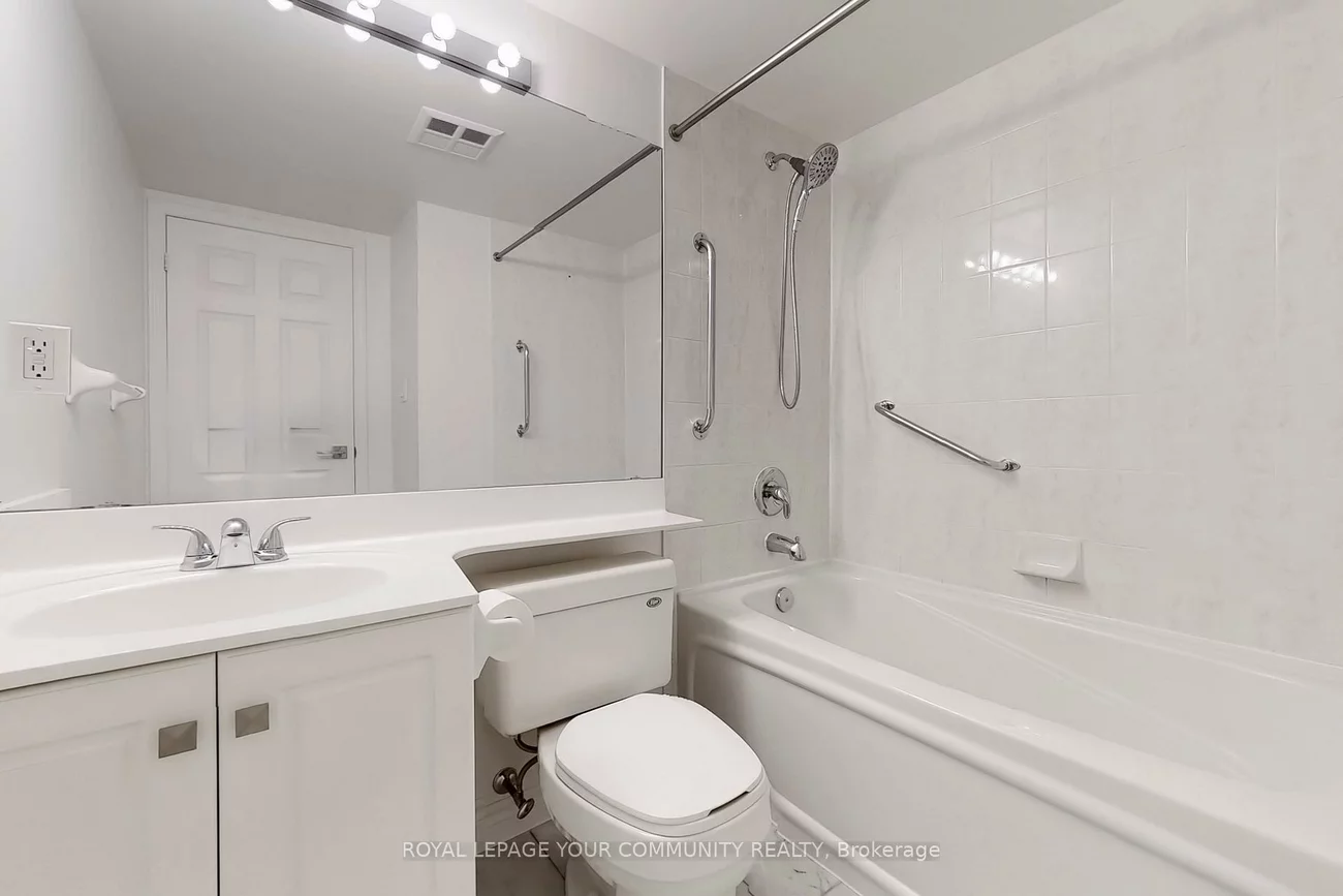 7, Lorraine, Willowdale West, Toronto
