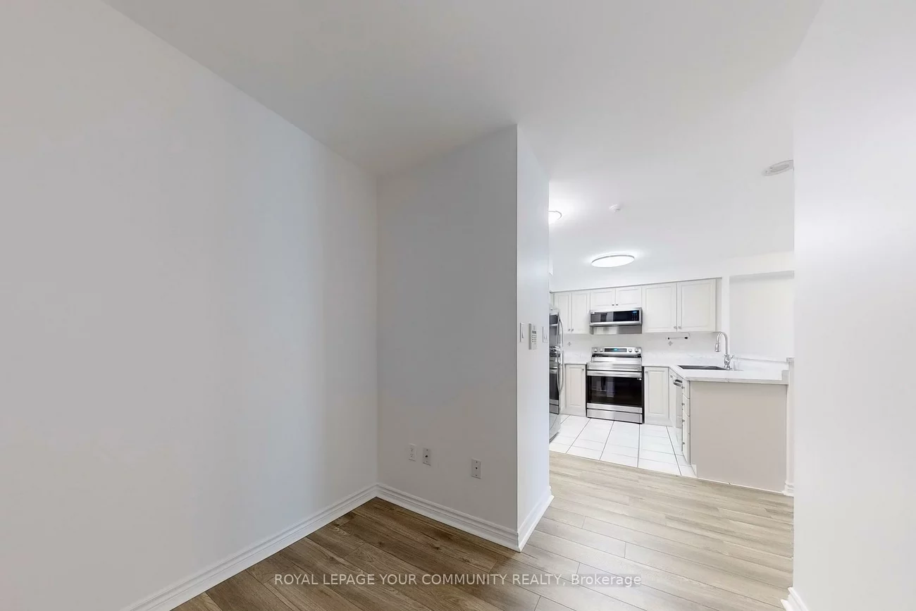 7, Lorraine, Willowdale West, Toronto