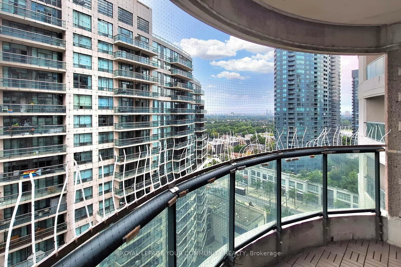 7, Lorraine, Willowdale West, Toronto