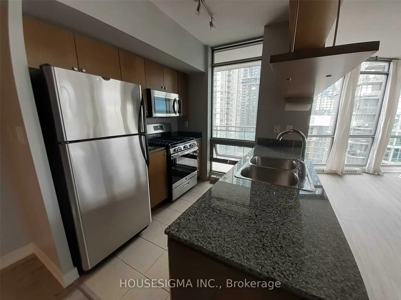 3, Navy Wharf Crt, Waterfront Communities C1, Toronto