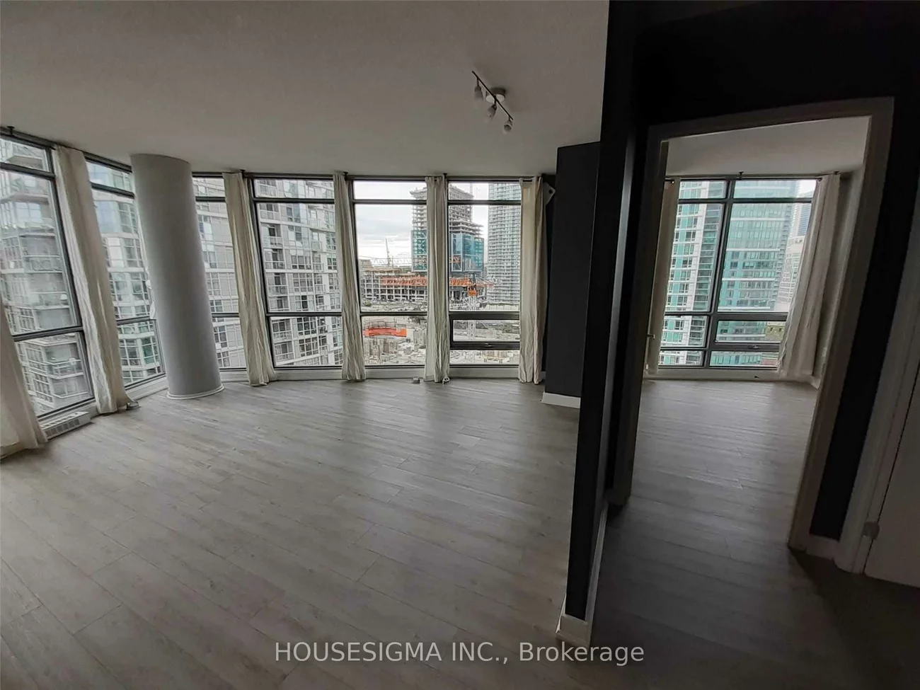 3, Navy Wharf Crt, Waterfront Communities C1, Toronto