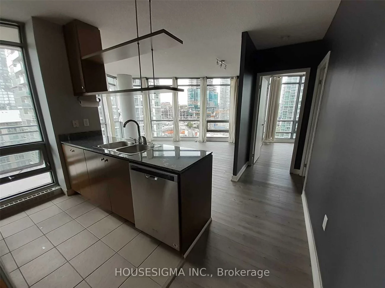 3, Navy Wharf Crt, Waterfront Communities C1, Toronto