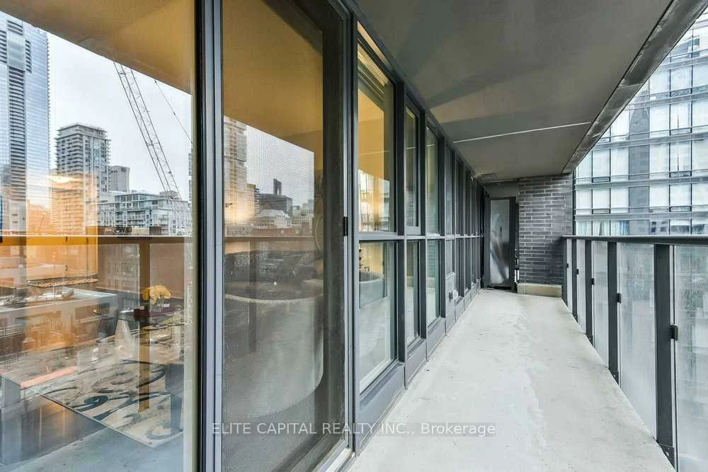 295, Adelaide, Waterfront Communities C1, Toronto