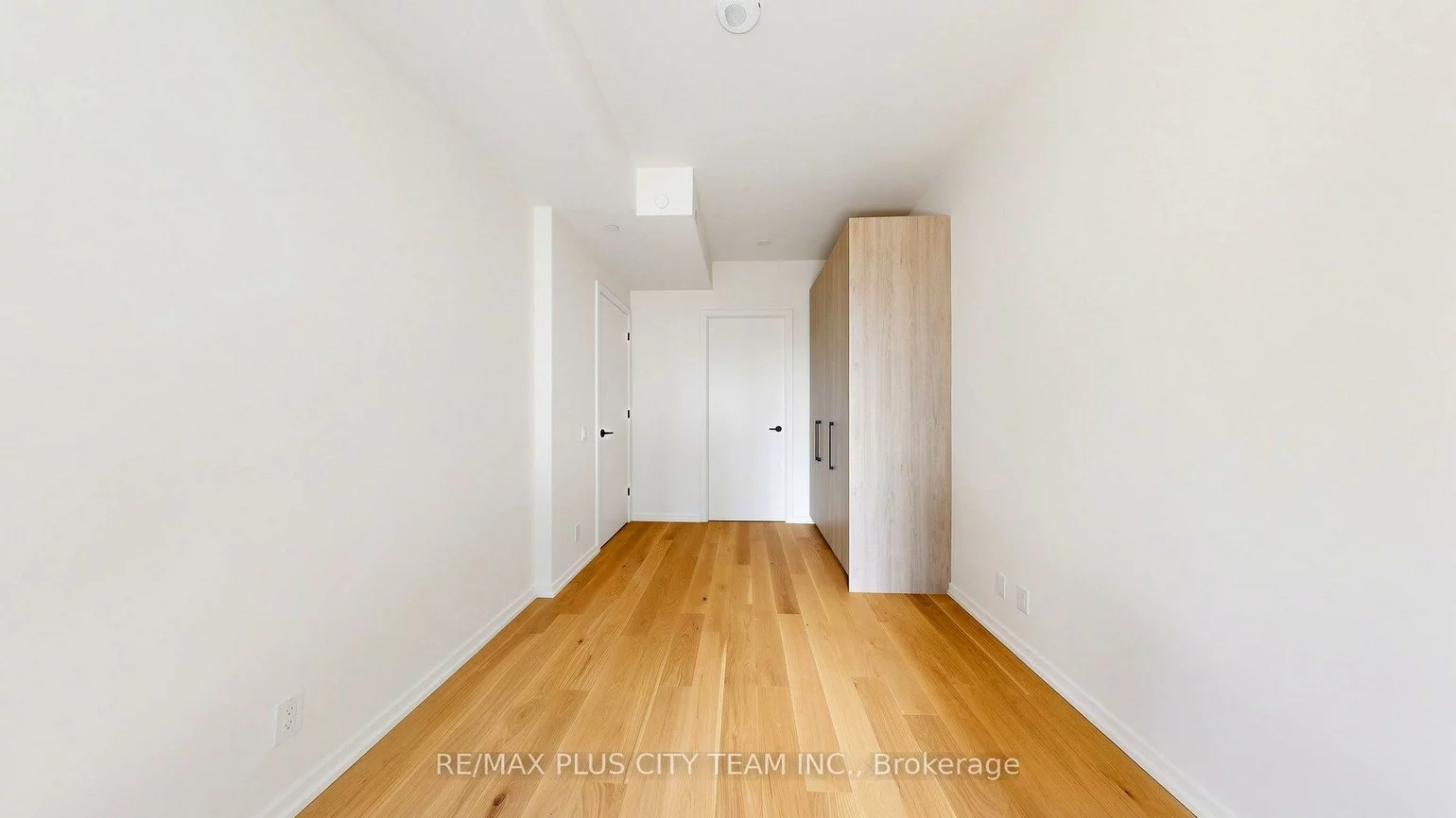 109, Erskine, Mount Pleasant West, Toronto