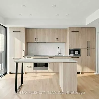 109, Erskine, Mount Pleasant West, Toronto