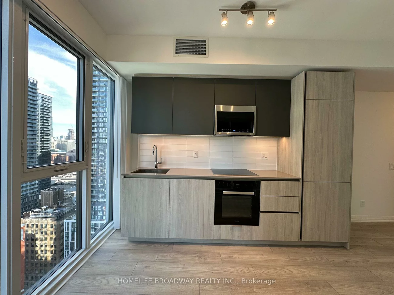 400, King, Waterfront Communities C1, Toronto