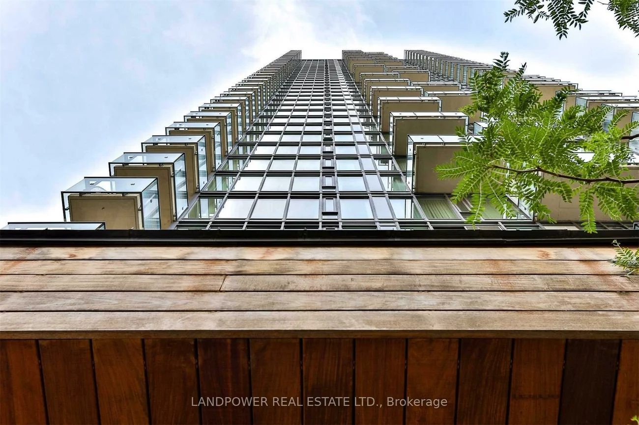 75, St. Nicholas, Bay Street Corridor, Toronto
