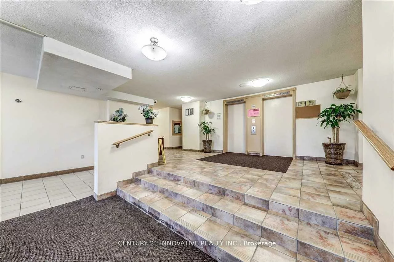 10, Tapscott, Malvern, Toronto