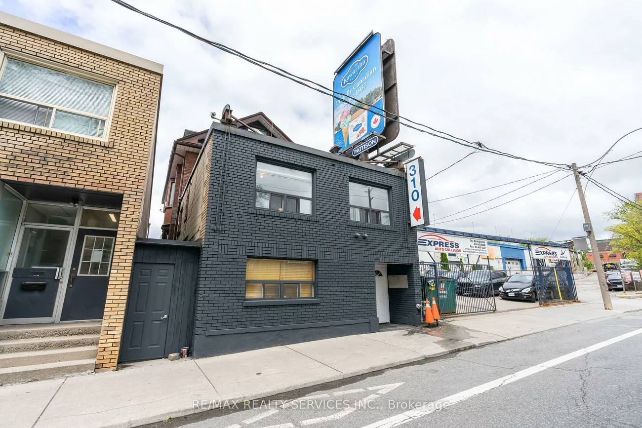 306, Greenwood, South Riverdale, Toronto
