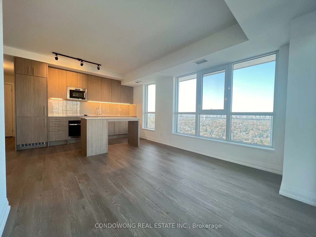 286, Main, East End-Danforth, Toronto