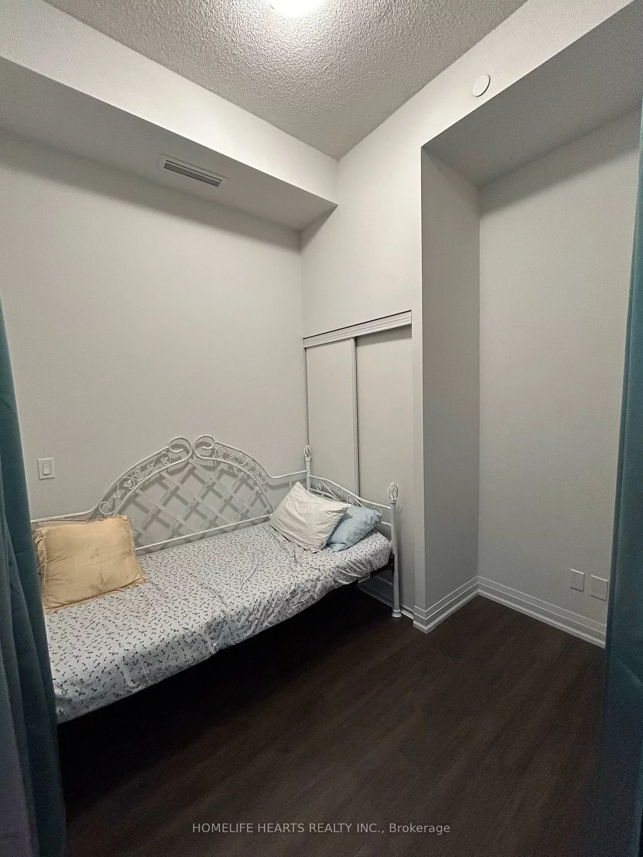 20, Meadowglen, Woburn, Toronto