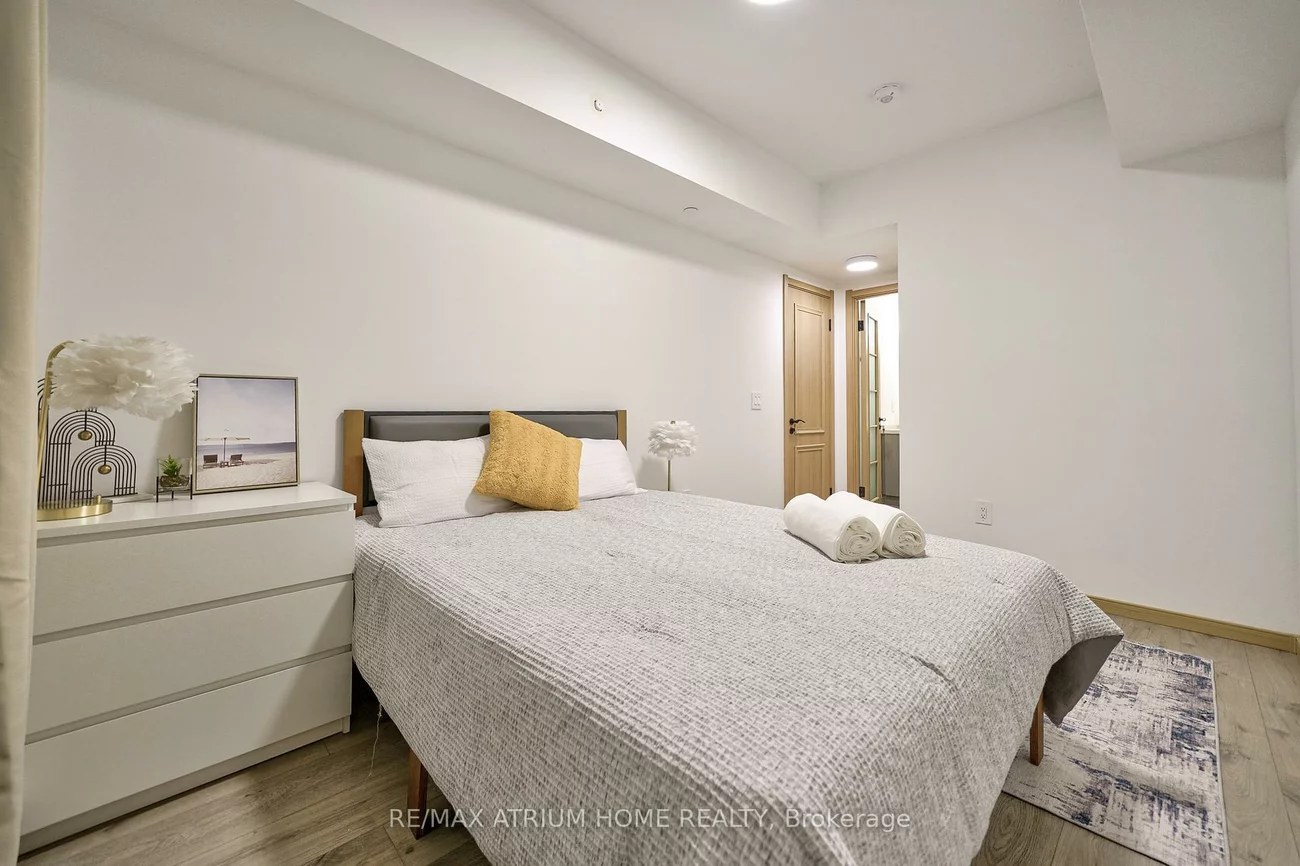3425, Sheppard, Tam O'Shanter-Sullivan, Toronto