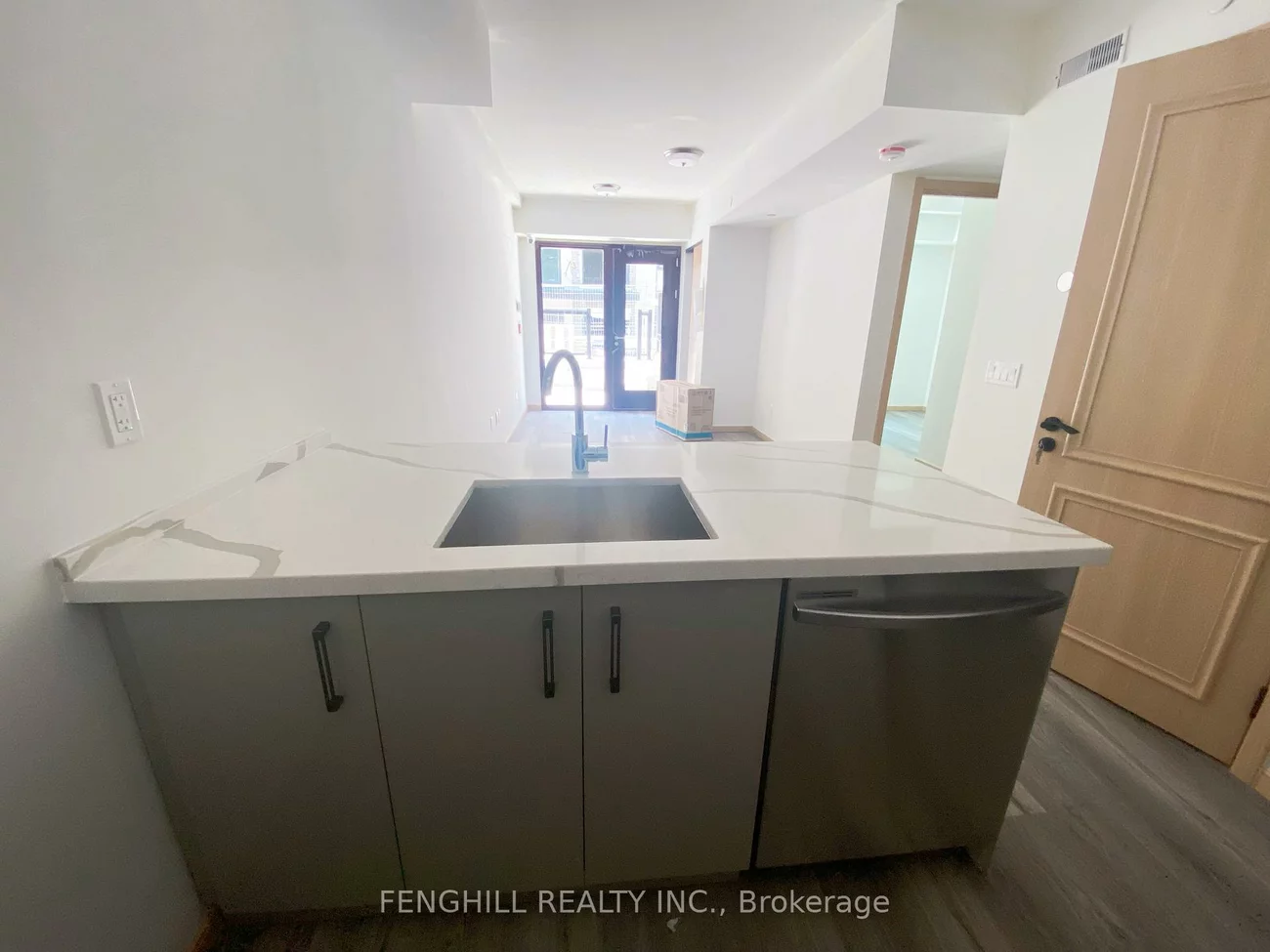 60, Morecambe, L'Amoreaux, Toronto