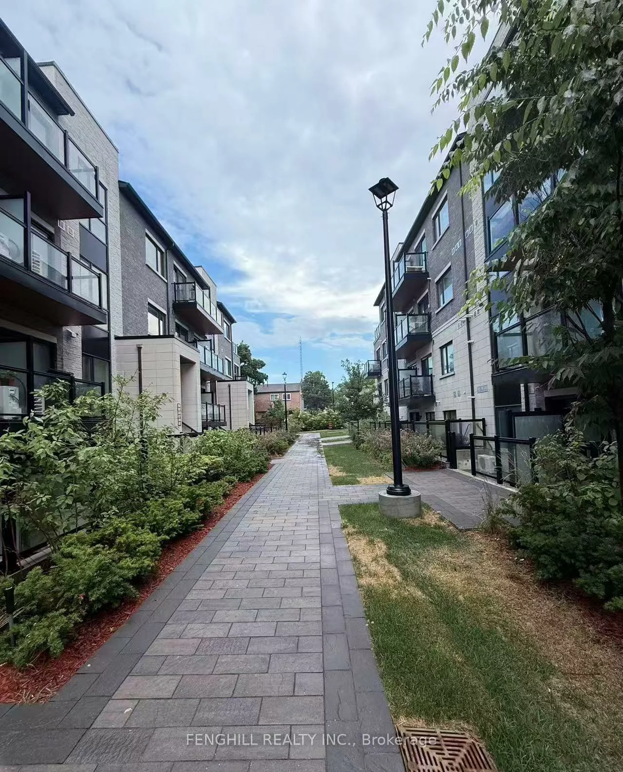 60, Morecambe, L'Amoreaux, Toronto