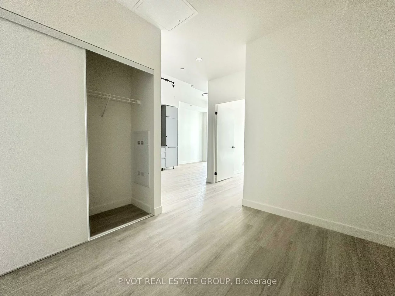 1050, Eastern, The Beaches, Toronto