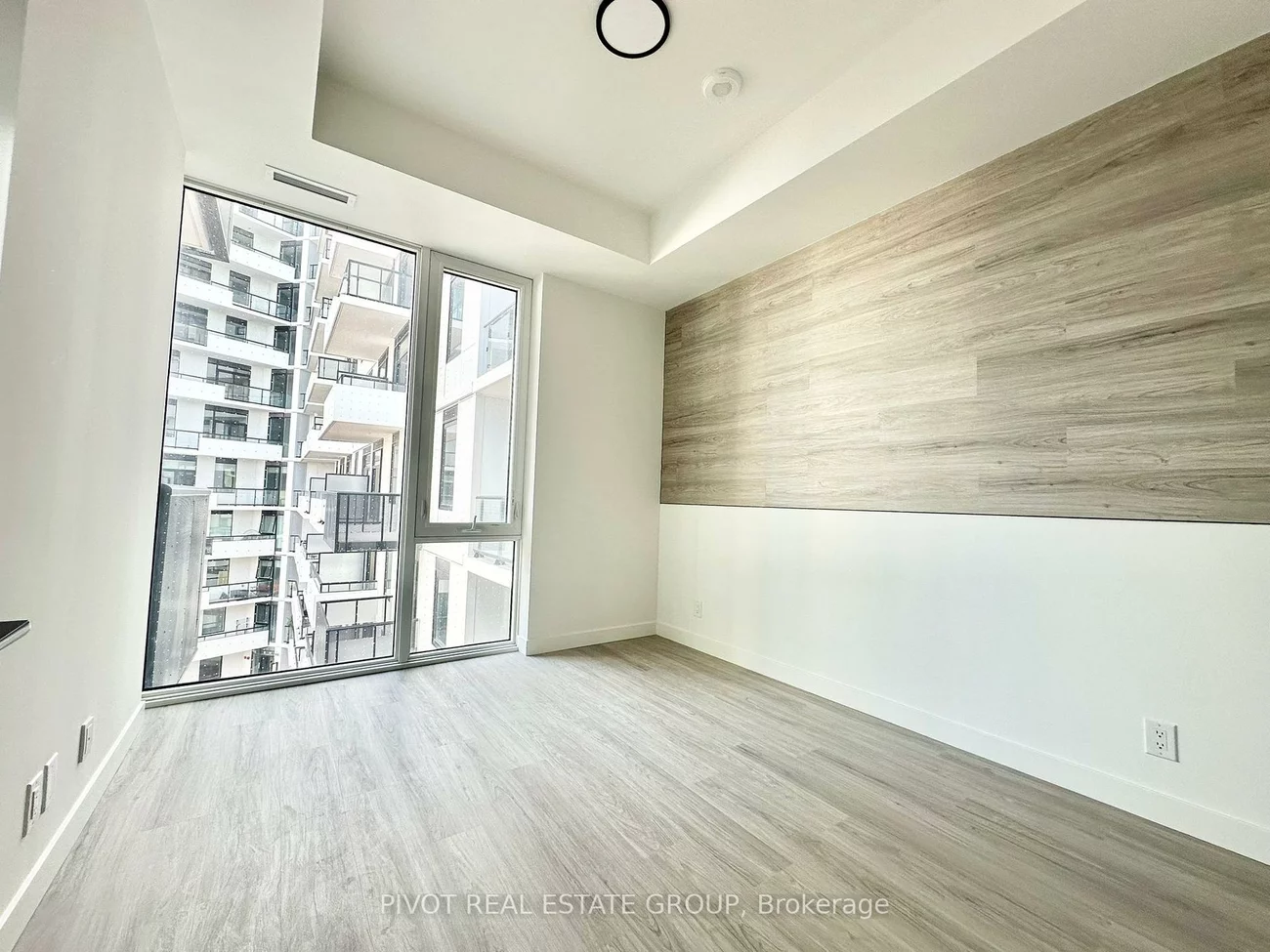 1050, Eastern, The Beaches, Toronto