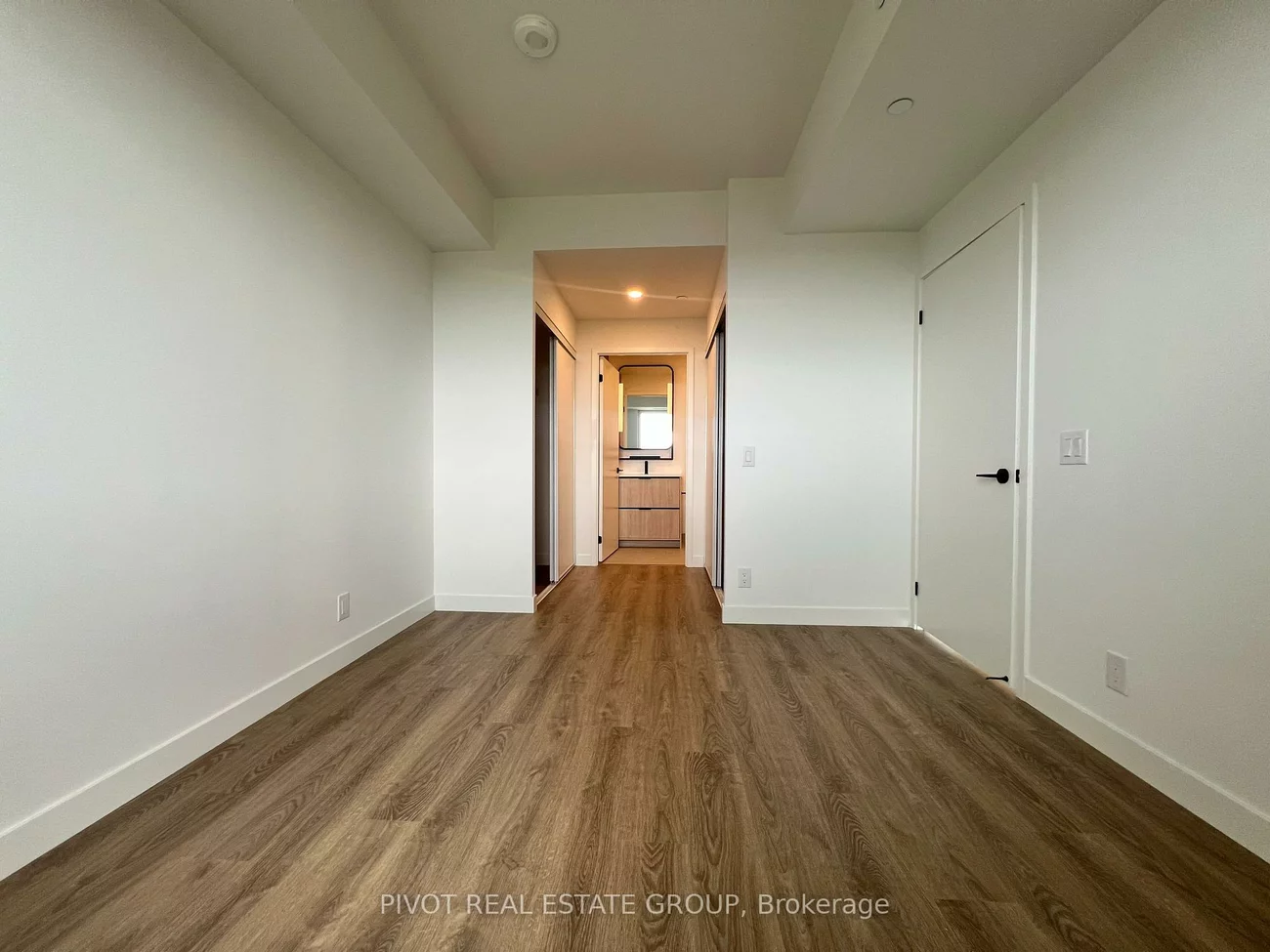 1050, Eastern, The Beaches, Toronto