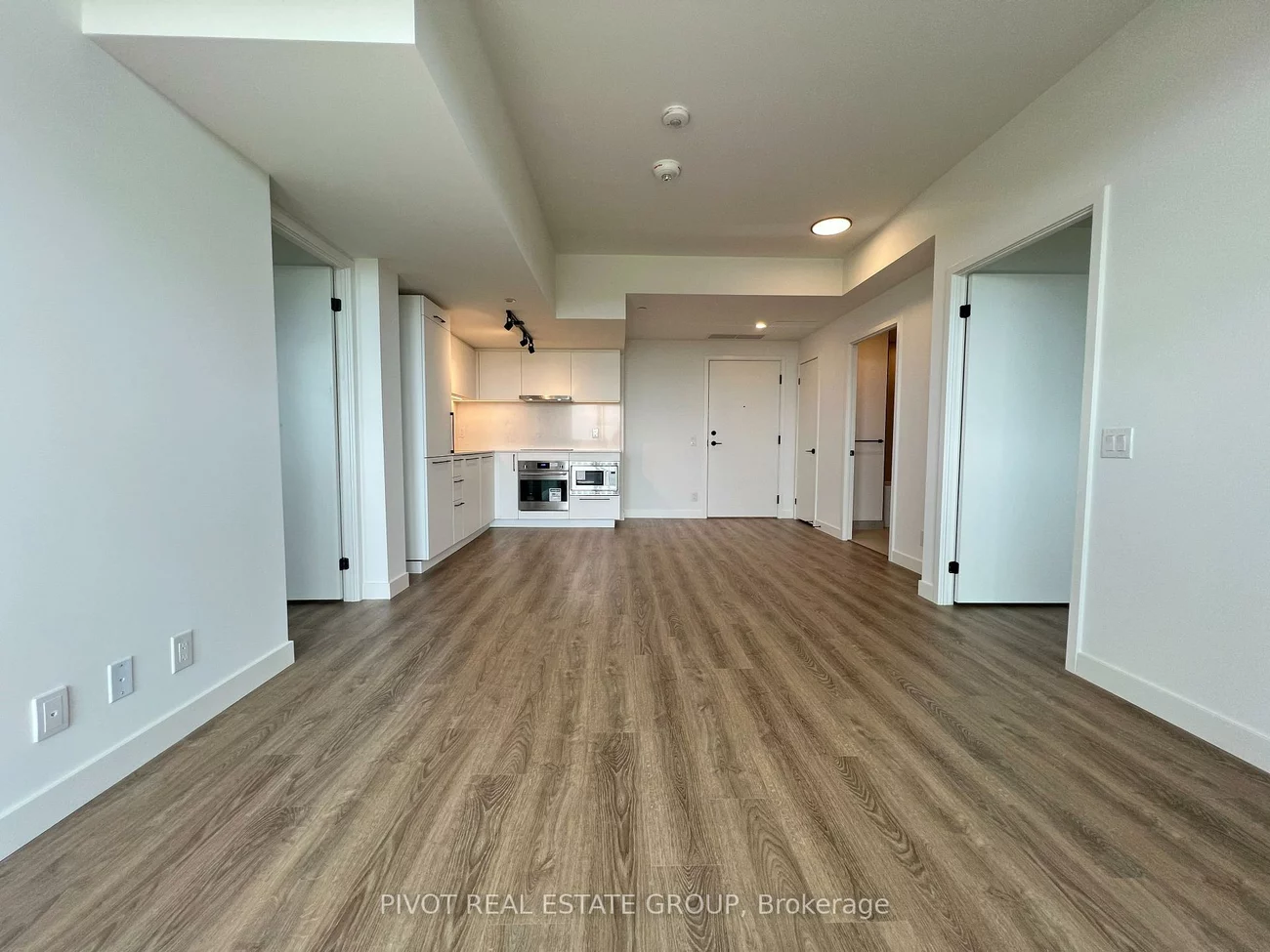 1050, Eastern, The Beaches, Toronto
