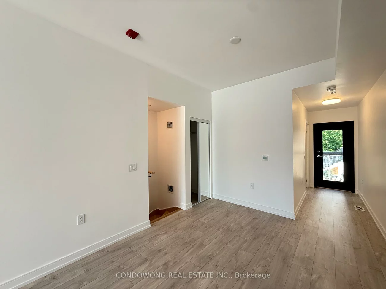 168, Clonmore, Birchcliffe-Cliffside, Toronto