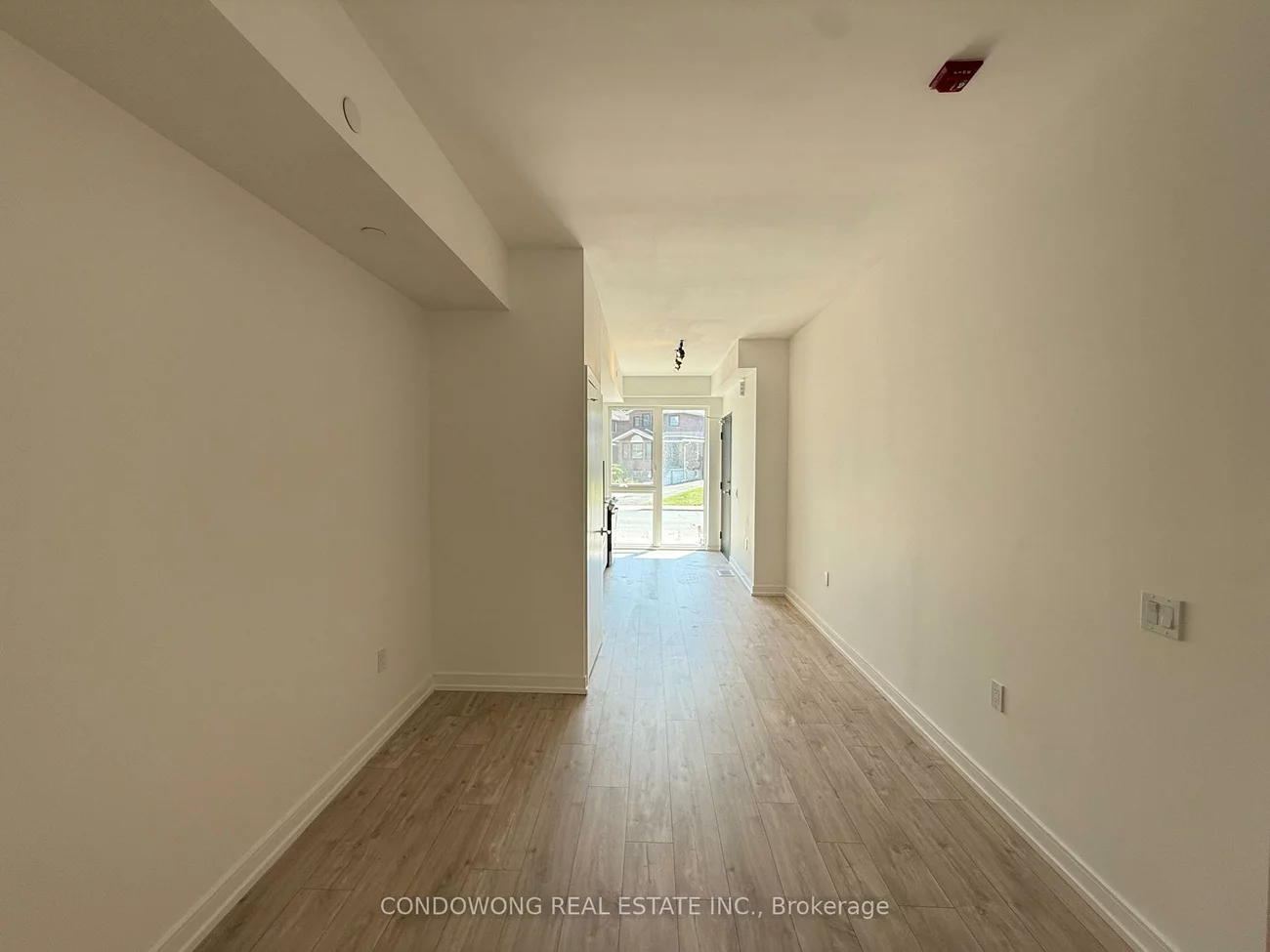168, Clonmore, Birchcliffe-Cliffside, Toronto