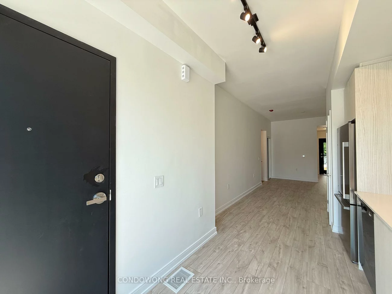168, Clonmore, Birchcliffe-Cliffside, Toronto