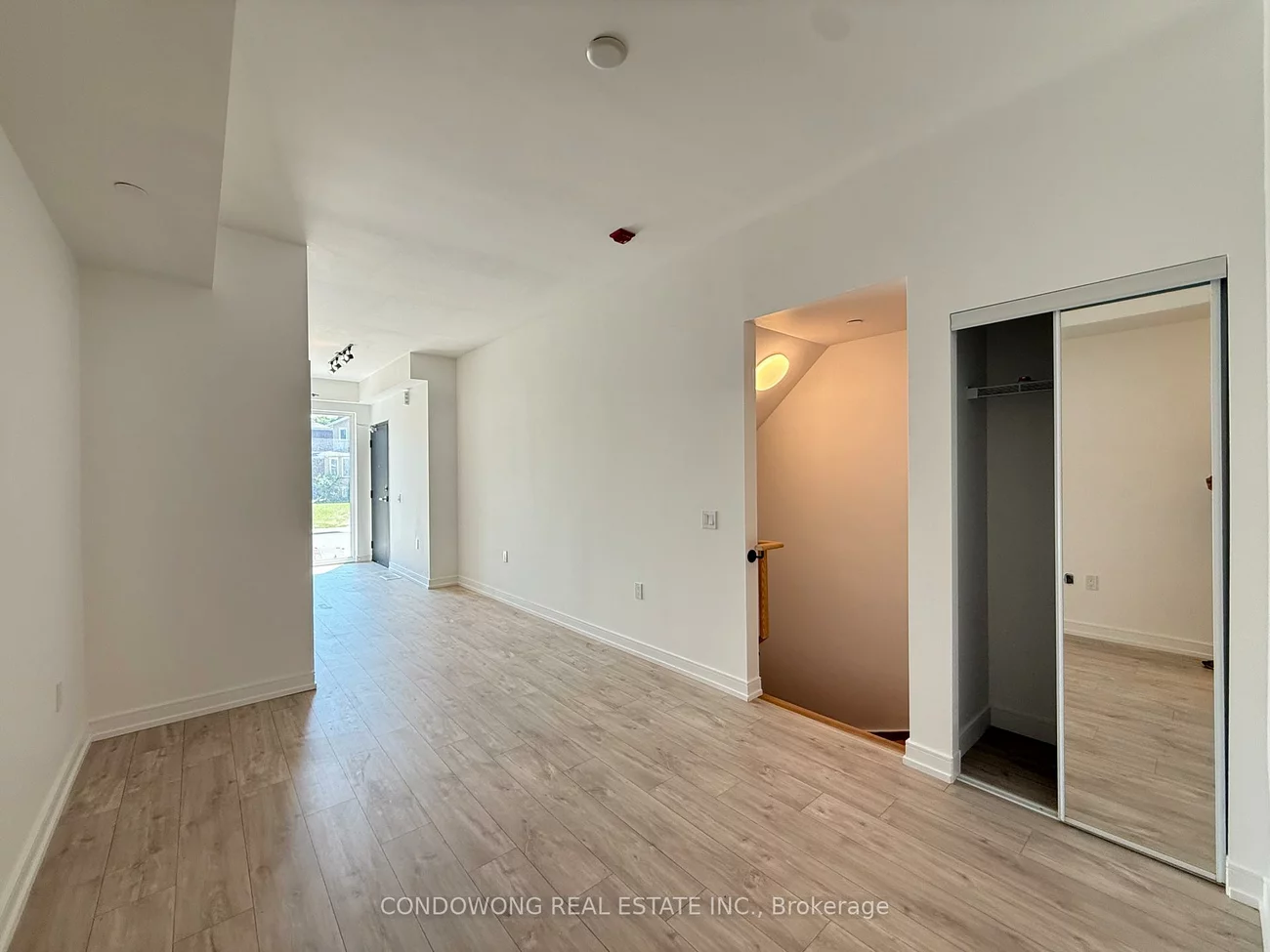 168, Clonmore, Birchcliffe-Cliffside, Toronto