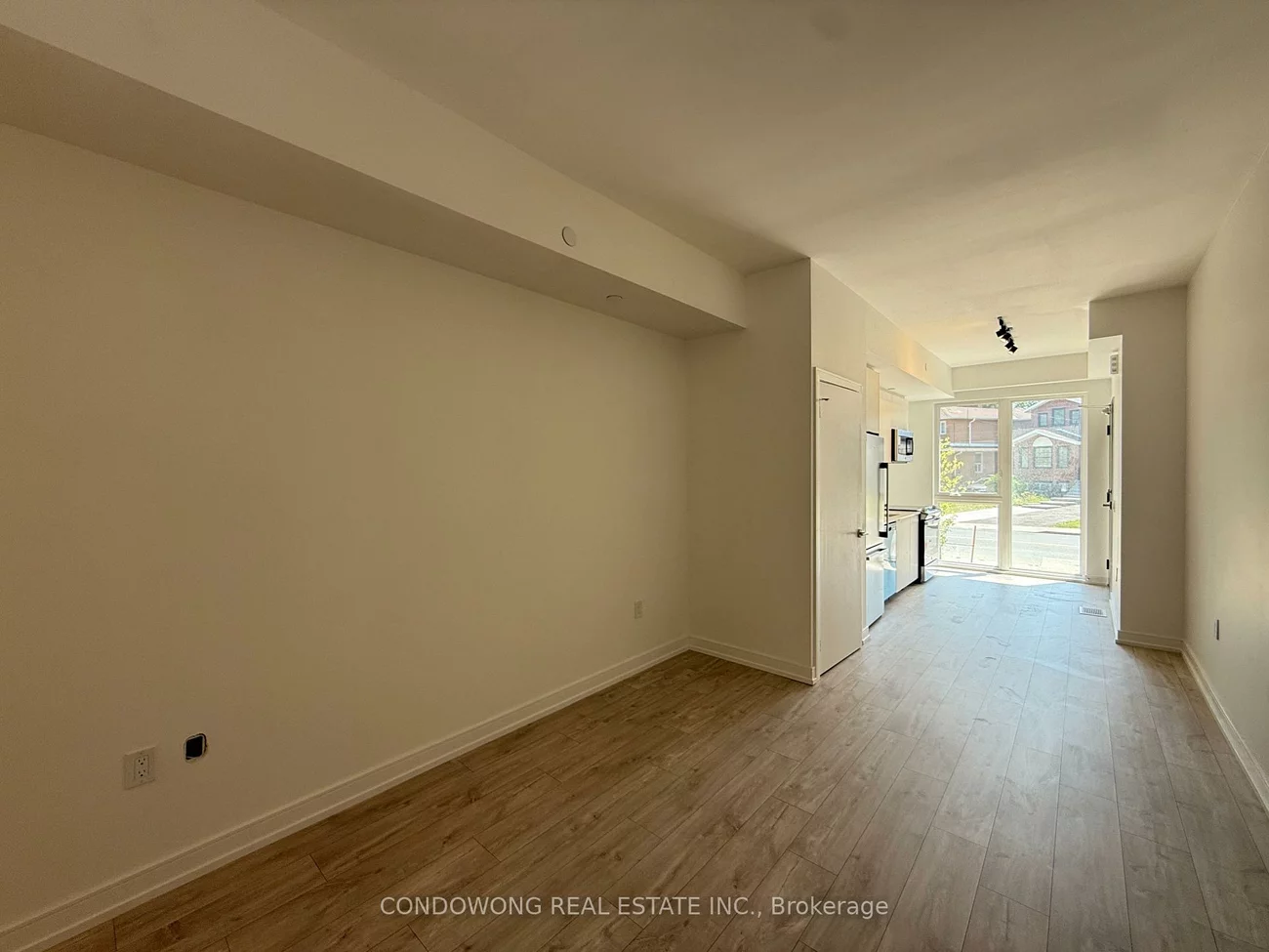 168, Clonmore, Birchcliffe-Cliffside, Toronto