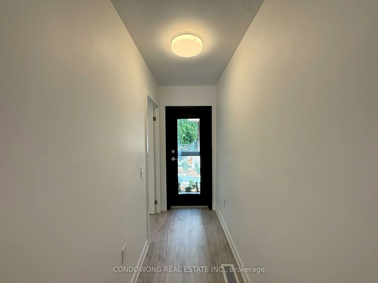 168, Clonmore, Birchcliffe-Cliffside, Toronto