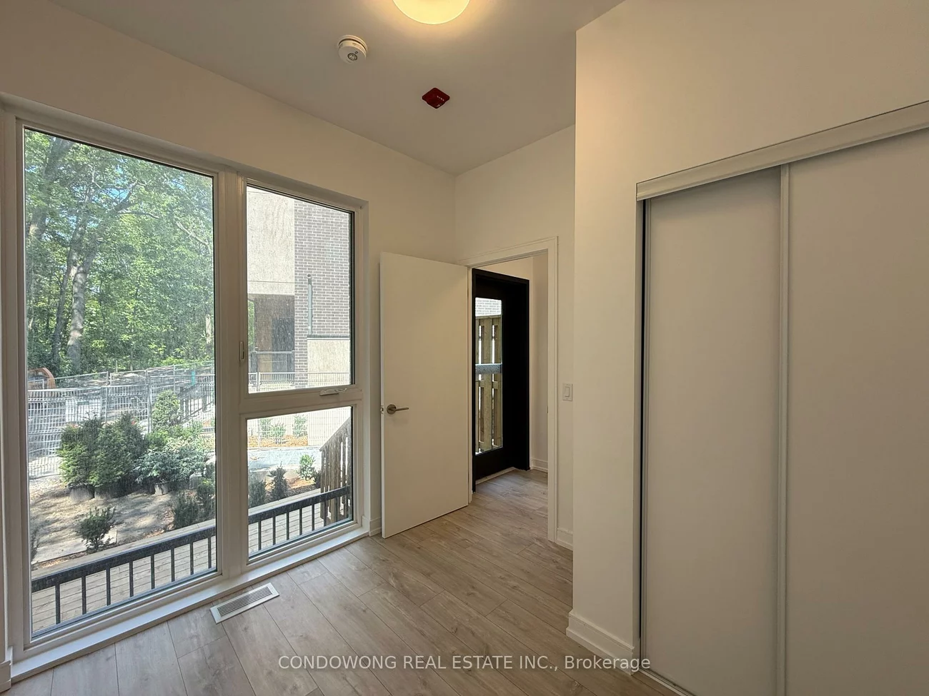 168, Clonmore, Birchcliffe-Cliffside, Toronto