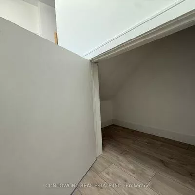168, Clonmore, Birchcliffe-Cliffside, Toronto