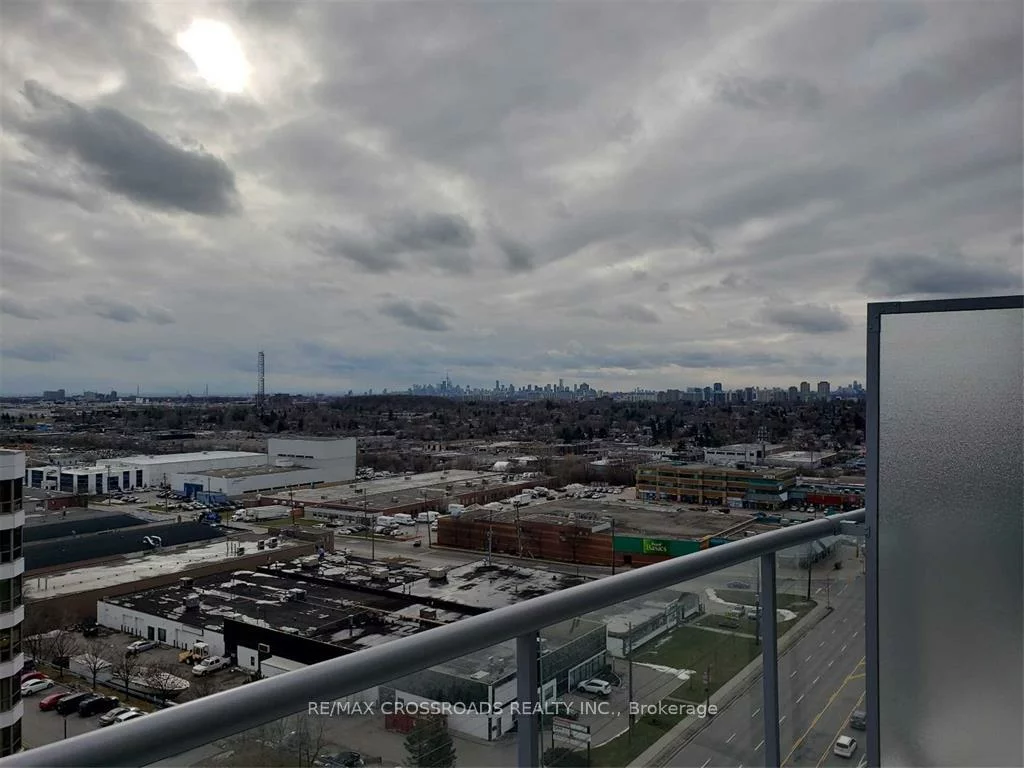 2152, Lawrence, Wexford-Maryvale, Toronto