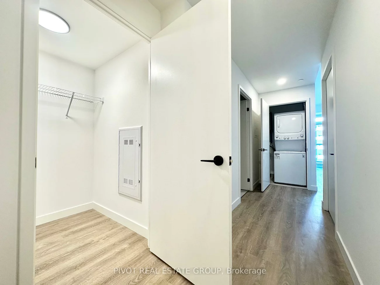 1050, Eastern, The Beaches, Toronto