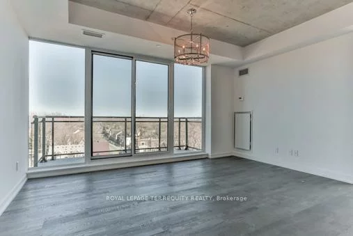 1238, Dundas, South Riverdale, Toronto