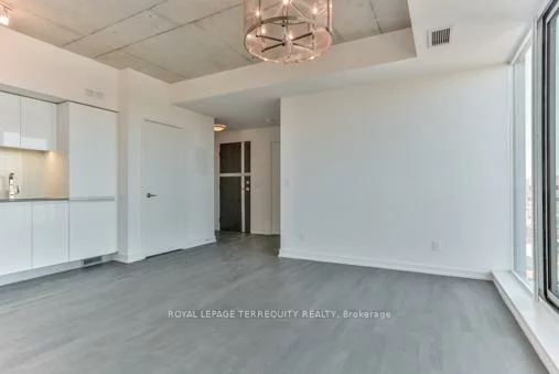 1238, Dundas, South Riverdale, Toronto
