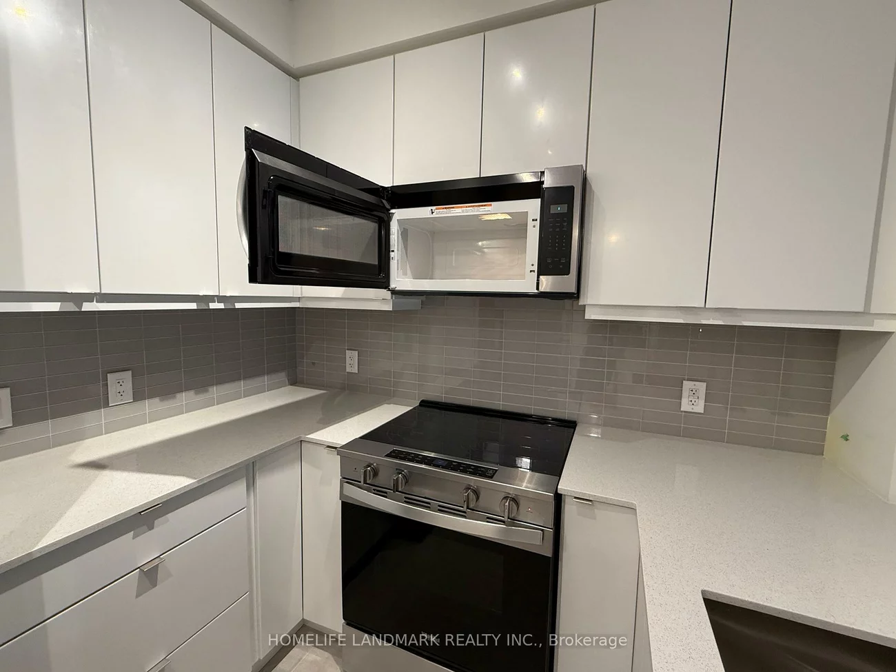 3270, Sheppard, Tam O'Shanter-Sullivan, Toronto