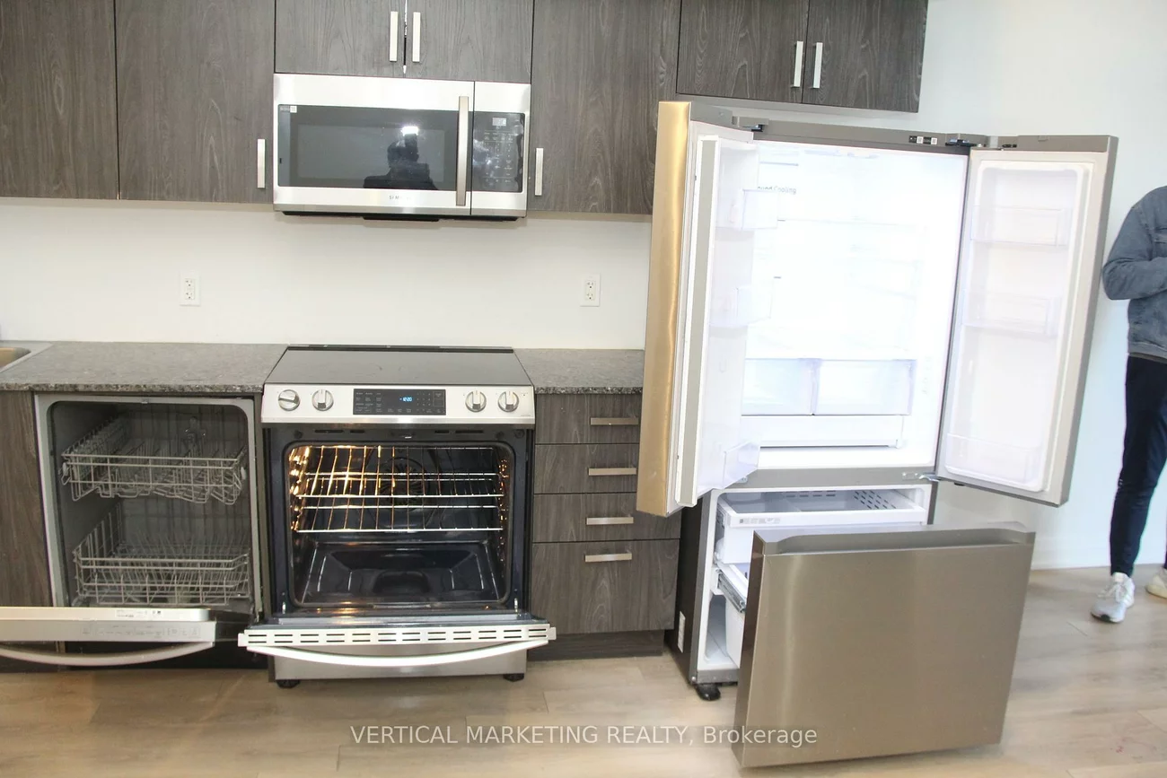 10, Meadowglen, Woburn, Toronto