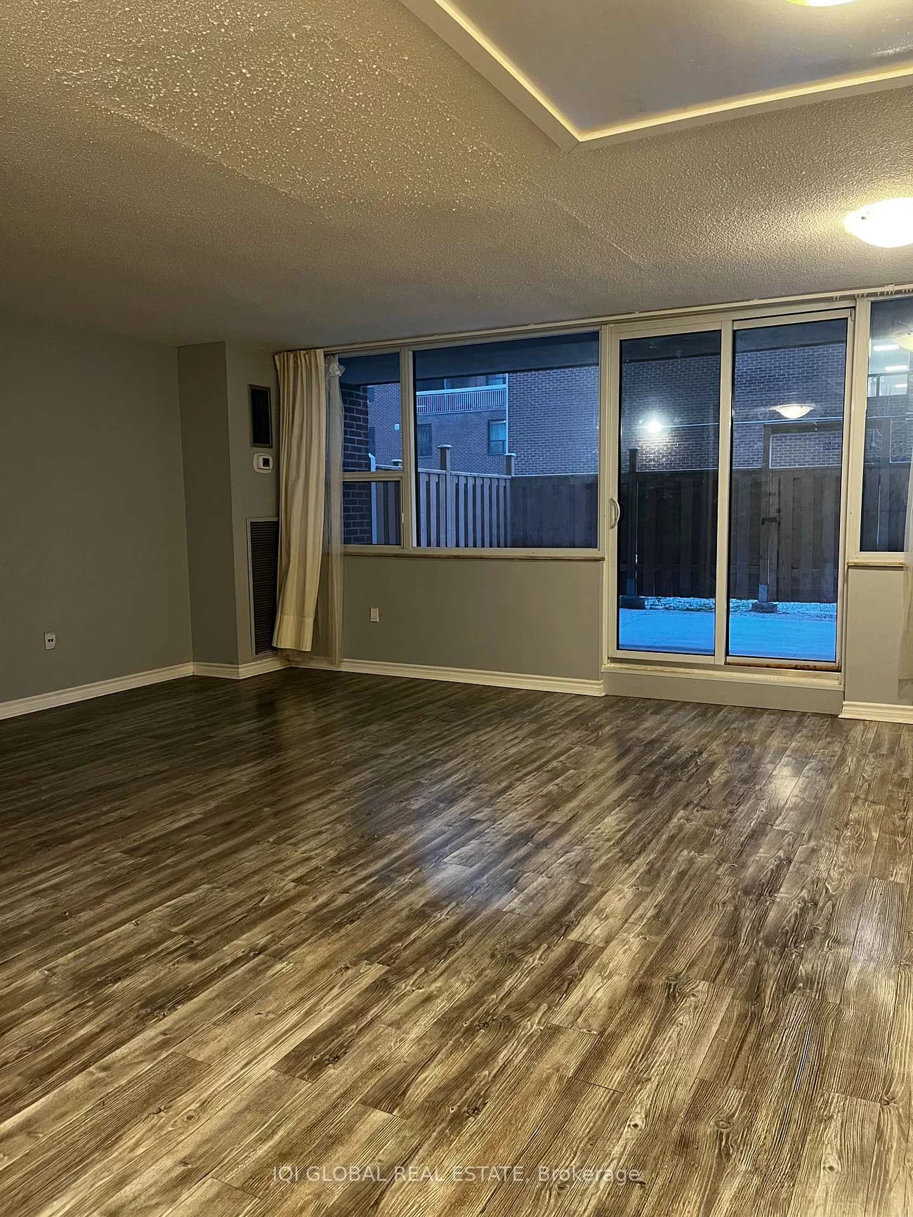 4062, Lawrence, West Hill, Toronto