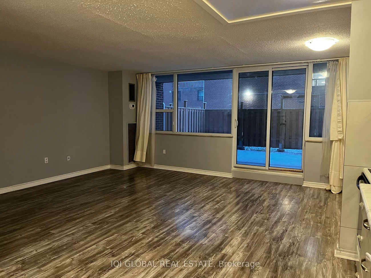 4062, Lawrence, West Hill, Toronto